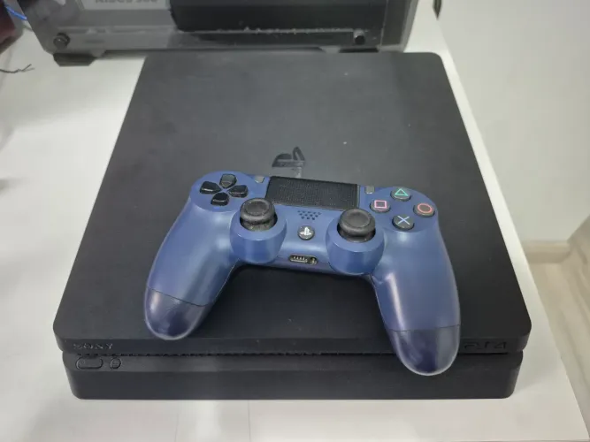 Playstation 4 slim 500GB