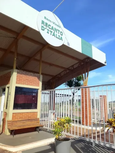 Chácaras Recanto de Itália Quitada ( Santo Antônio de Goiás)
