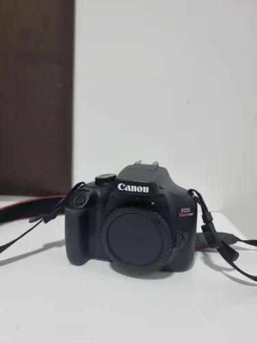 Canon EOS Rebel T100 + Carregador Original + Bolsa