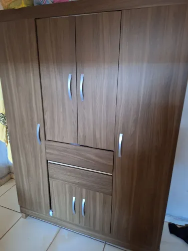Guarda roupa solteiro