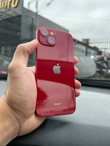 iPhone 13 256GB Vermelho | Bateria 82% | Oportunidade
