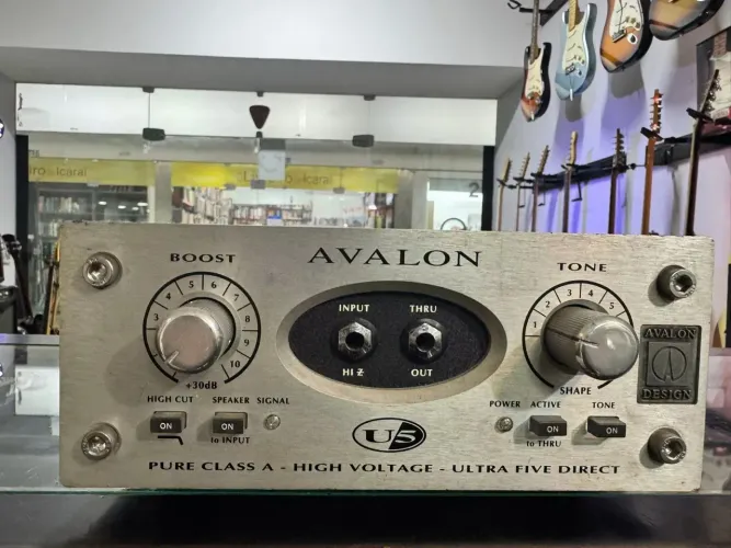Direct Box / Pré-Amplificador Avalon U5 (Pure Class A)