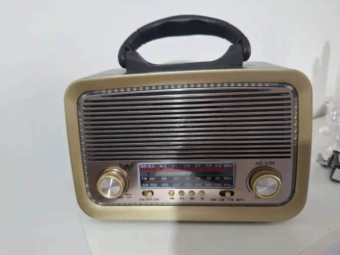 Rádio portátil retrô USB Bluetooth