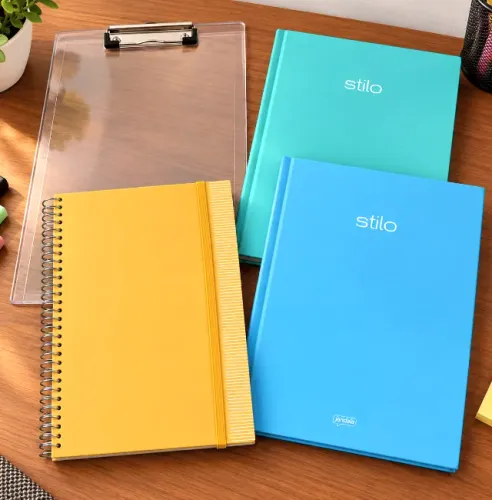 Kit 3 Cadernos Capa Dura + Prancheta A4