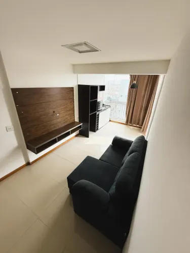 Apartamento para aluguel com 61 metros quadrados com 2 quartos