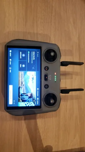 Rádio controle RC 2 com tela [NEO, FLIP, MINI 4 PRO, MINI 5 PRO, AIR 3, MAVIC 4]