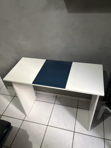 Mesa para computador, escritório e estudo branca
