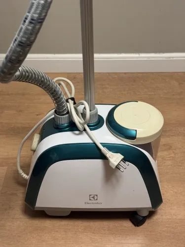Passadeira vapor ferro de passar Electrolux