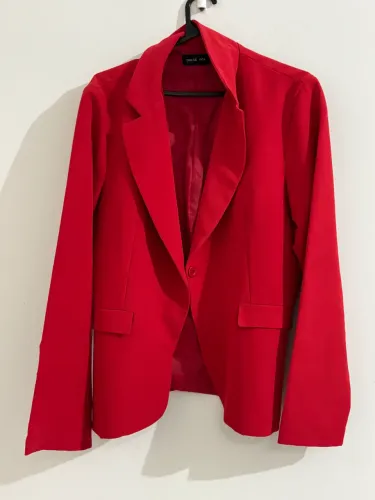 blazer vermelho feminino 