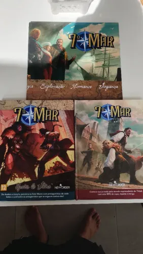 Livros de 7° mar RPG e escudo do mestre