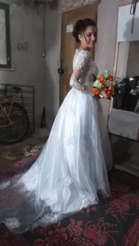 Vestido de noiva com robe para fotos (brinde)