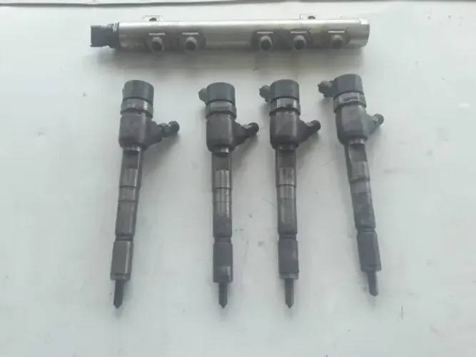 Kit Injeção Mahindra 2.6 Diesel - 4 Bicos Originais + Flauta com Sensor
