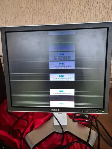 Monitor Dell 16 Polegadas com defeito