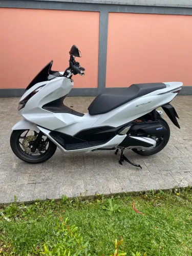 Vendo PCX 2025 único dono baixa Km