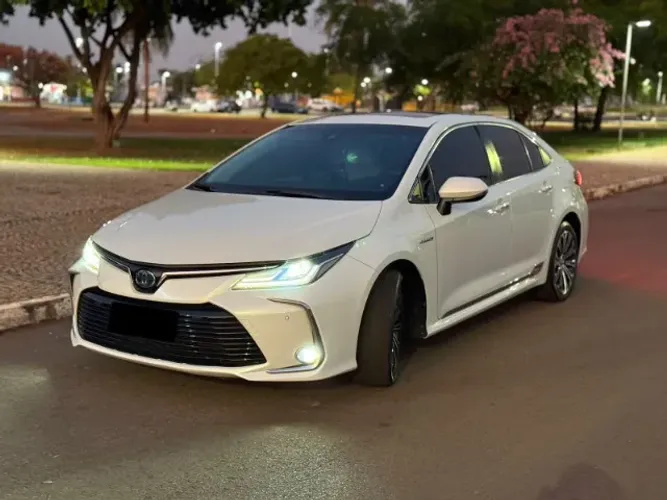 Toyota Corolla Altis Prem. Hybrid 1.8 Flex AUT 2021