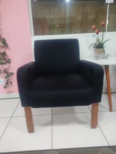 Poltrona revestimento em Tecido usada em perfeito estado