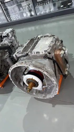 Câmbio Ishift Volvo AT2612F completo com Módulo plug quadrado FH New