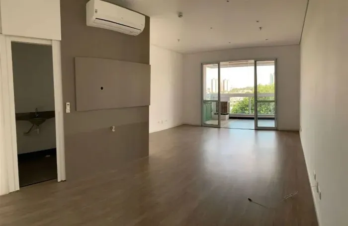 Sala Comercial para Locação no Jardim do Mar 43 m² com Varanda e Vaga | SBC