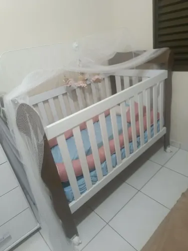 Berço pouco tempo de uso