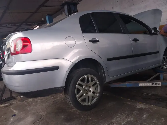 Volkswagen Polo Sedan 1.6 MI Total Flex 8V 4P 2007