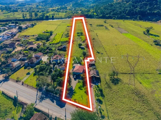 Chácara de 15.000 m² com casa mobiliada na Guarda