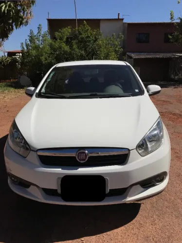 Fiat Grand Siena Essence 1.6 Flex 16V 2016