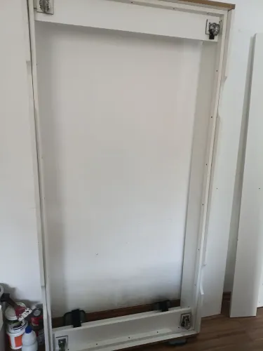Cama de solteiro c/ cama auxiliar.