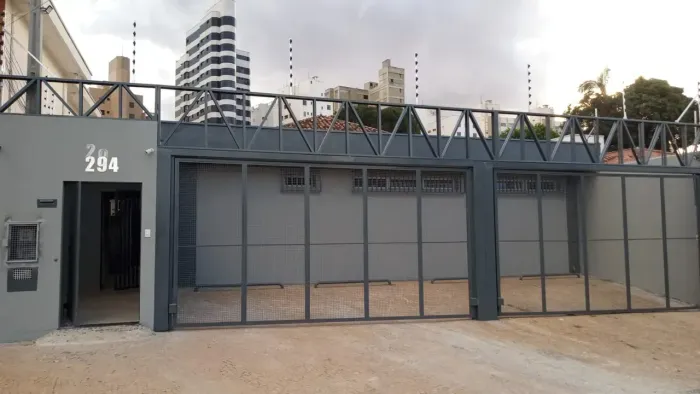 Imóvel para aluguel com 169 metros quadrados com 6 quartos em Vila Lemos - Campinas - SP