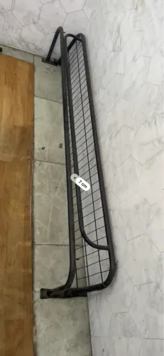 Arara de parede com prateleira aramada maia 1 arara 