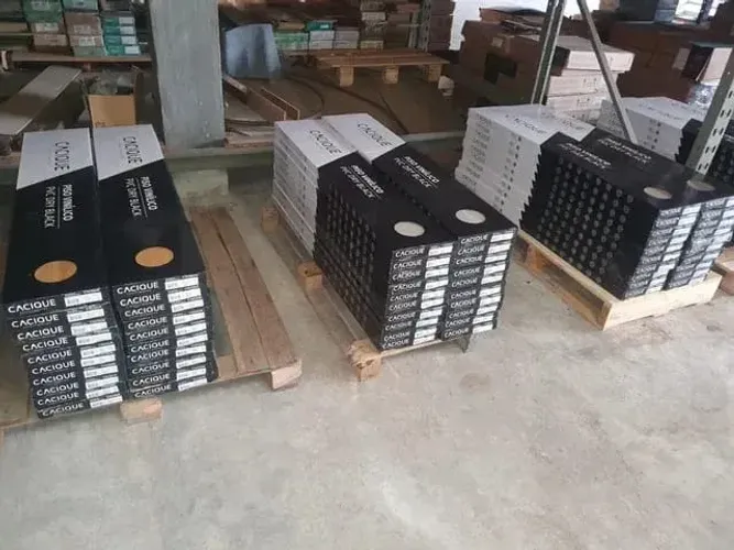 Queima de Lote de Piso Vinilico 2mm colado