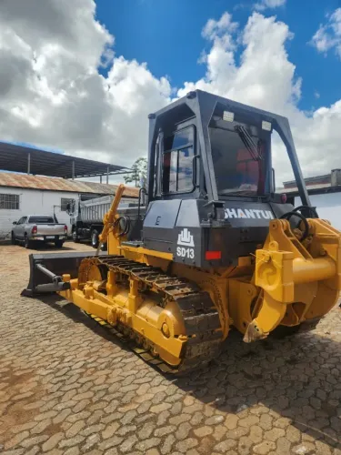 Trator de Esteira Shantui SD13 Ano 2014 8.000 Horas Aceito Negociação 