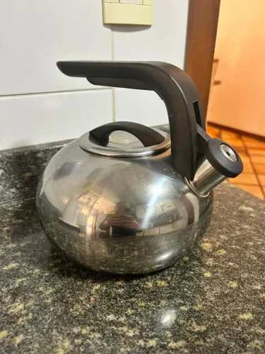 Bule KitcheAid 1,9l em inox.