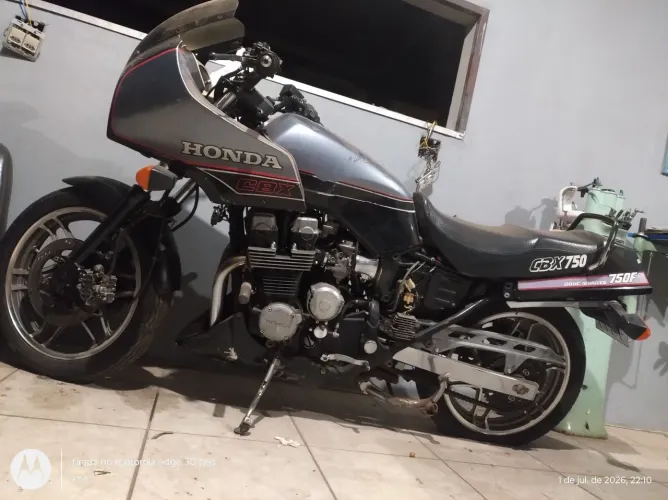 Honda CBX 750