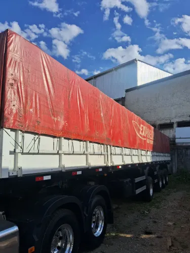 Carreta fachini graneleira 4 eixo 2023 