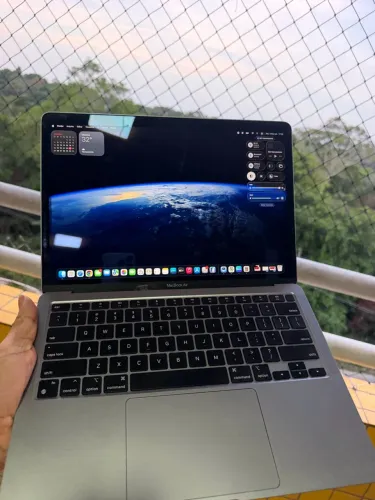 MACBOOK M1 2020