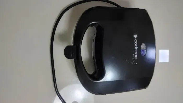 Sanduicheira Elétrica Cadence 750w