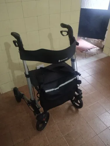 Andador 4 rodas de alumínio
