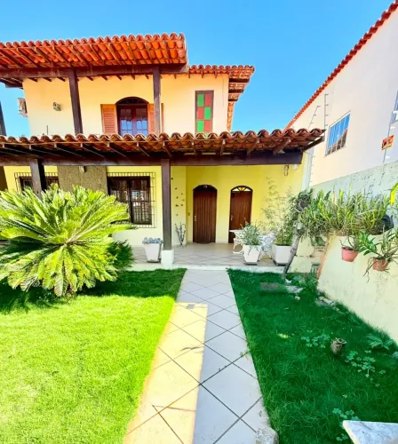 Imóvel para venda tem 338 metros quadrados com 4 quartos em Costa do Sol - Macaé - RJ