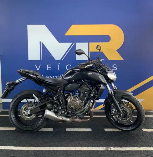 Yamaha MT 07 2023 (mrveiculos)