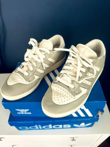 Tenis Adidas Centennial 85 Low 001 Cinza