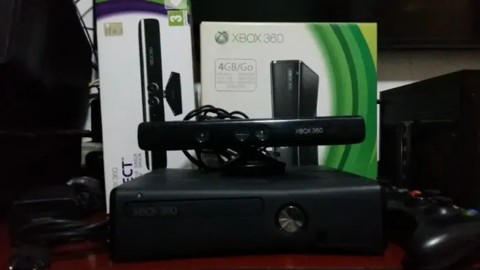 Xbox 360 Desbloqueado + Kinect + 2 Controles + Jogos Funcionando 