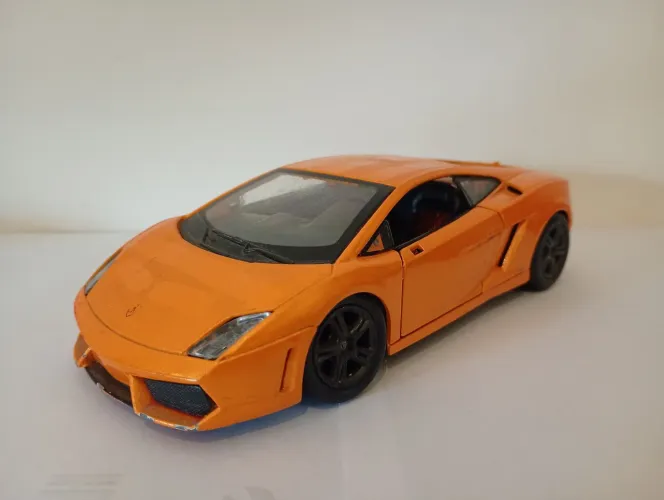 Maisto - Miniatura Lamborghini Gallardo Com Avarias 