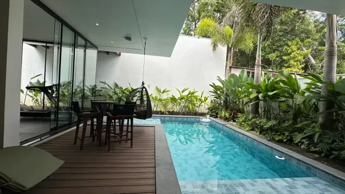 Espetacular Duplex no Alphaville 1. 484m2, 3 Suítes, Piscina, ESolar, GGerador. 100% Mobil