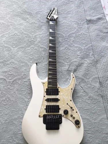 Guitarra Ibanez RG 350 DXZ