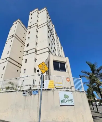 Alugo apartamento bem localizado,próximo a colégios,supermercados,restaurantes e farmácias