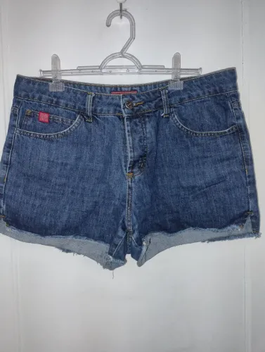 Short jeans