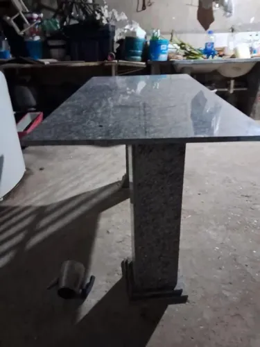 Mesa de mármore