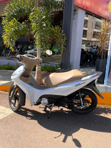 Honda biz 125 EX BRANCA