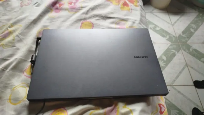 NOTEBOOK SAMSUNG COM BATERIA VICIADA 