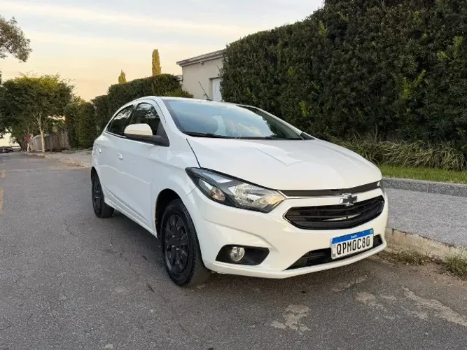 Chevrolet Onix Hatch LT 1.0 8V Flex Mec. 4P 2019